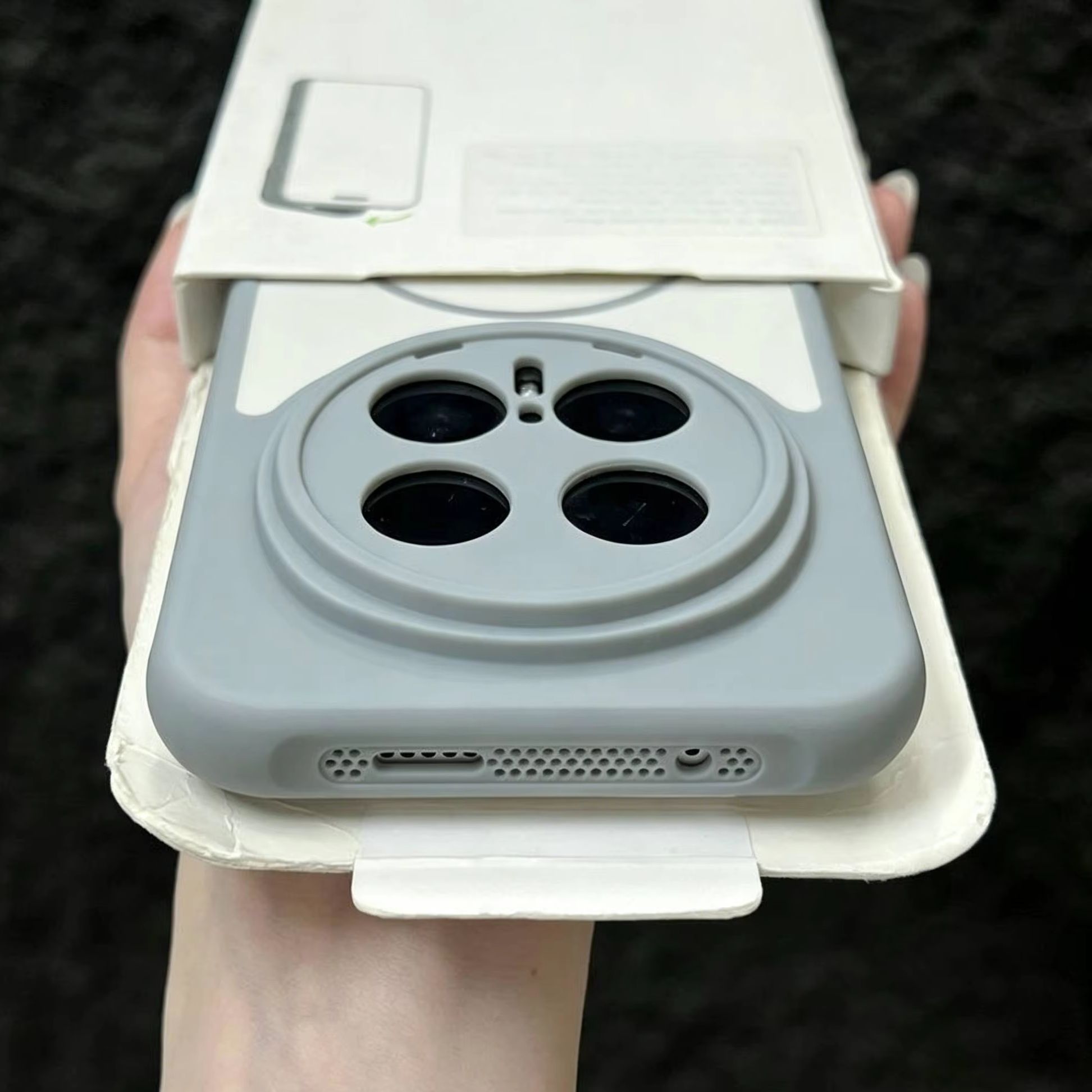 Simple Matte PC Magnetic Wirel - مراجعة Heat Dissipation Case وسعره