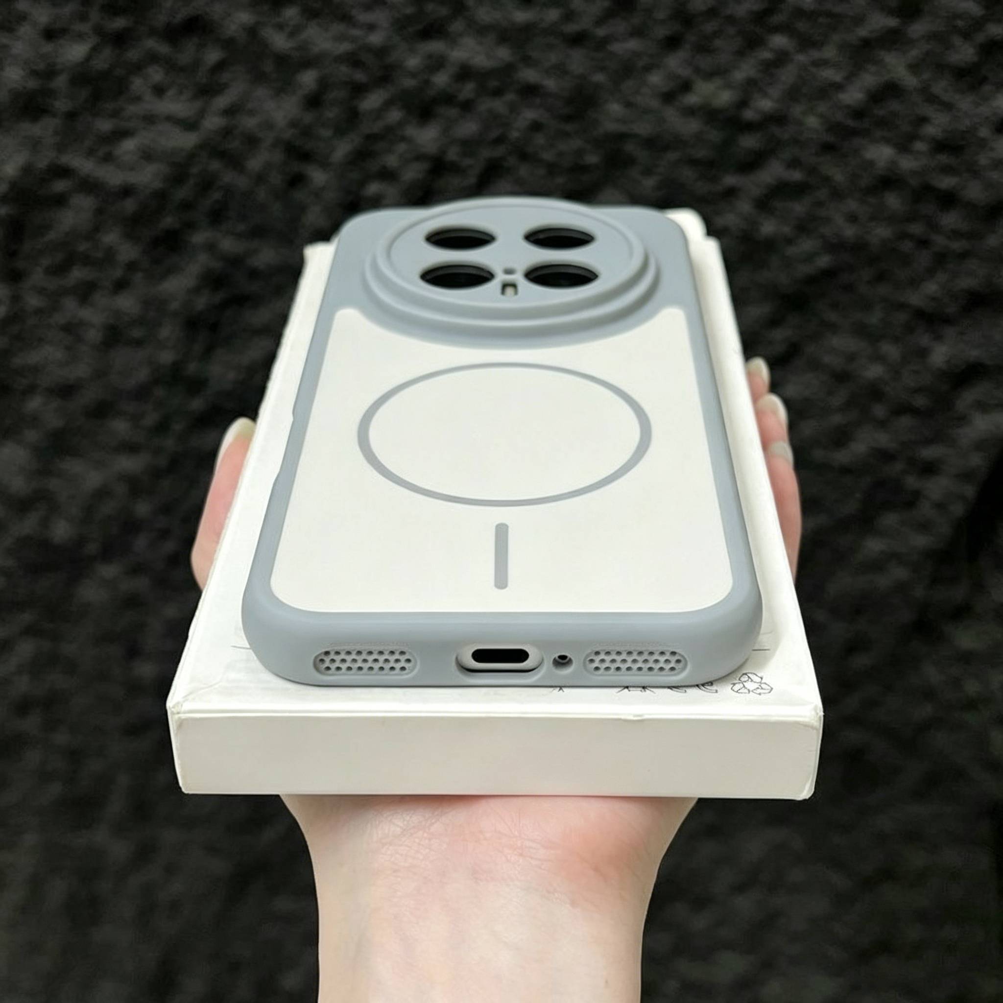 Simple Matte PC Magnetic Wirel - مراجعة Heat Dissipation Case وسعره