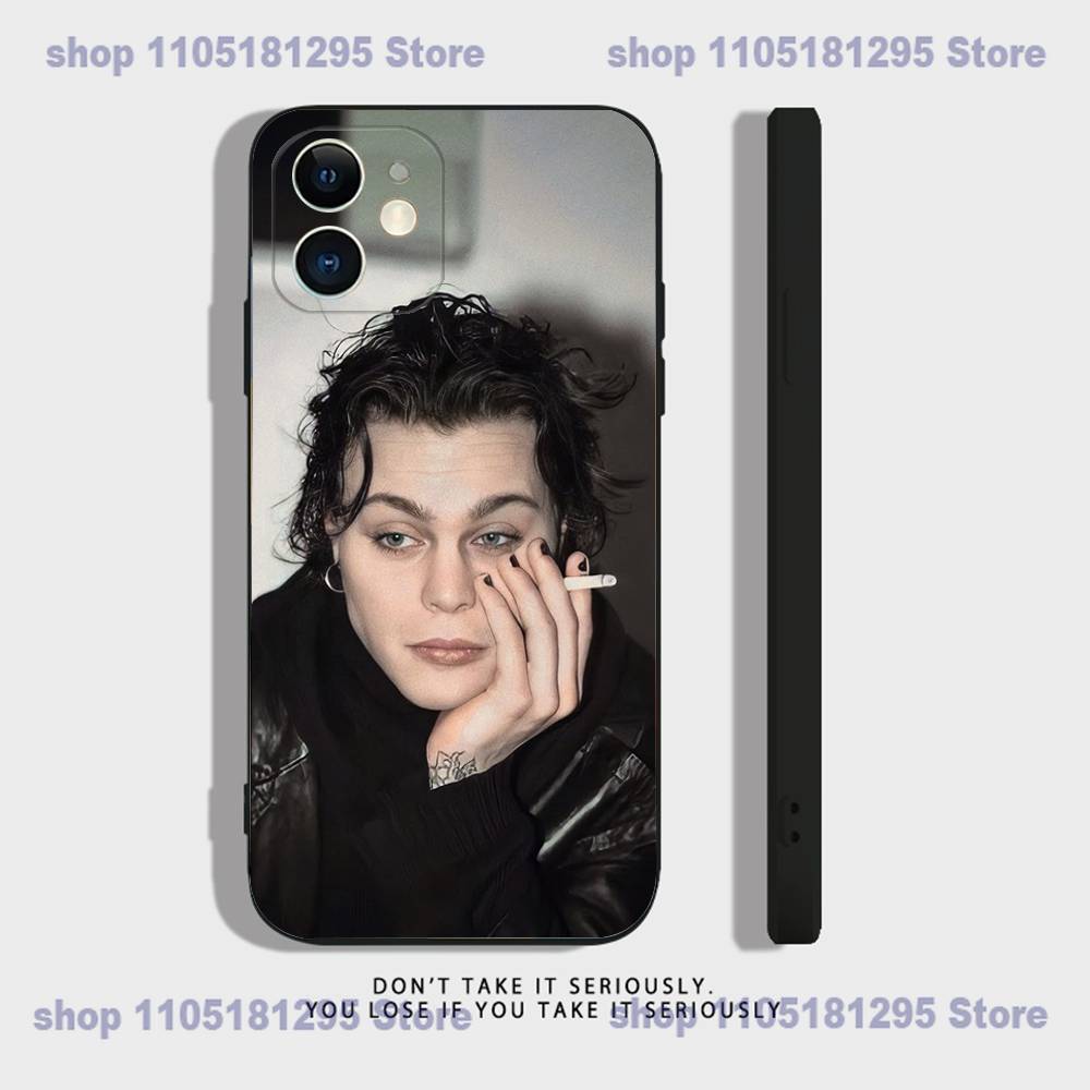 V-Ville Valo Finnish vocalist  - مراجعة Phone Cases Louis Vuitton وسعره