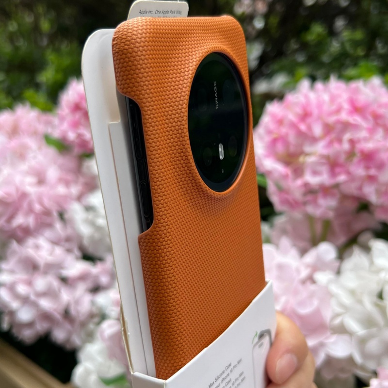 Luxury Retro Fabric Leather Ar - مراجعة Rugged Armor Case وسعره