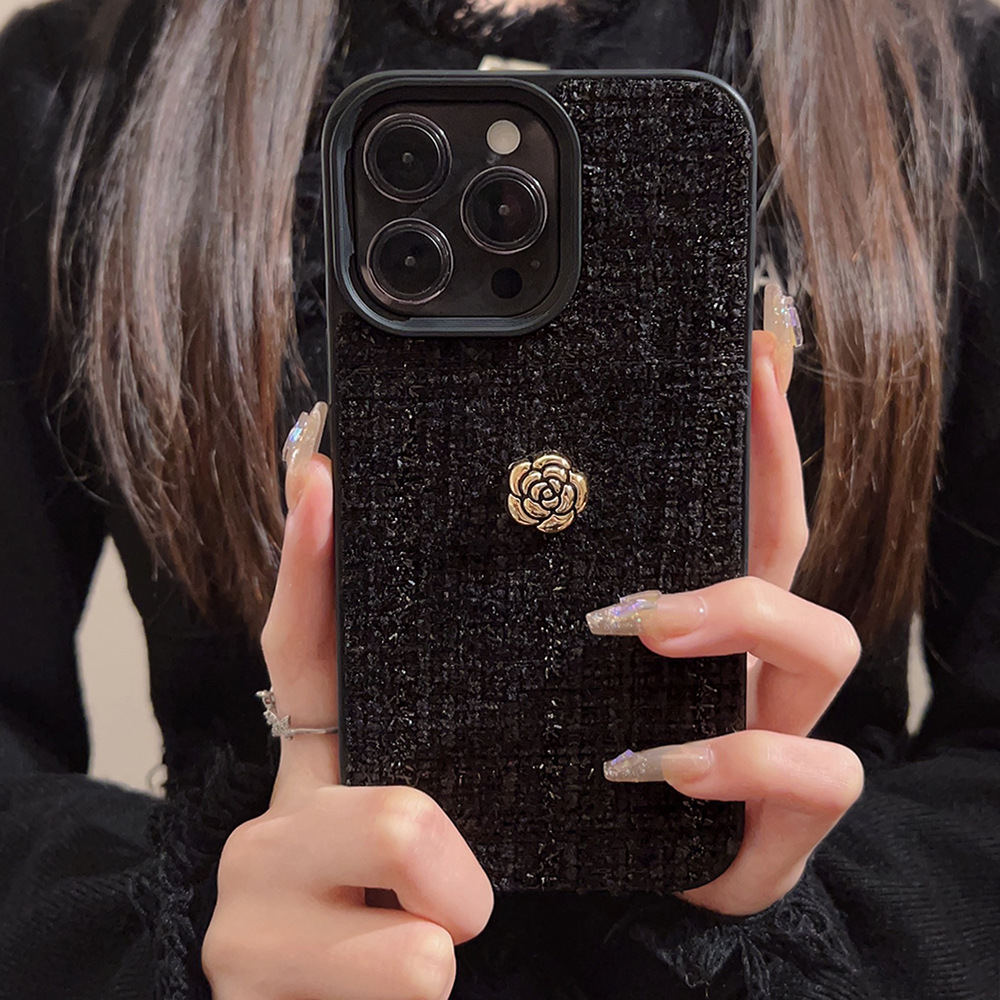Luxury 3D Golden Camellia Flow - مراجعة Phone Cases Luxury وسعره